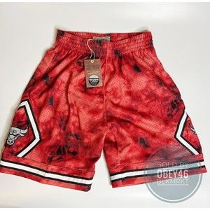 Mitchell & Ness Red NBA Chicago Bulls 1997-98 3M Galaxy Swingman Shorts Size M